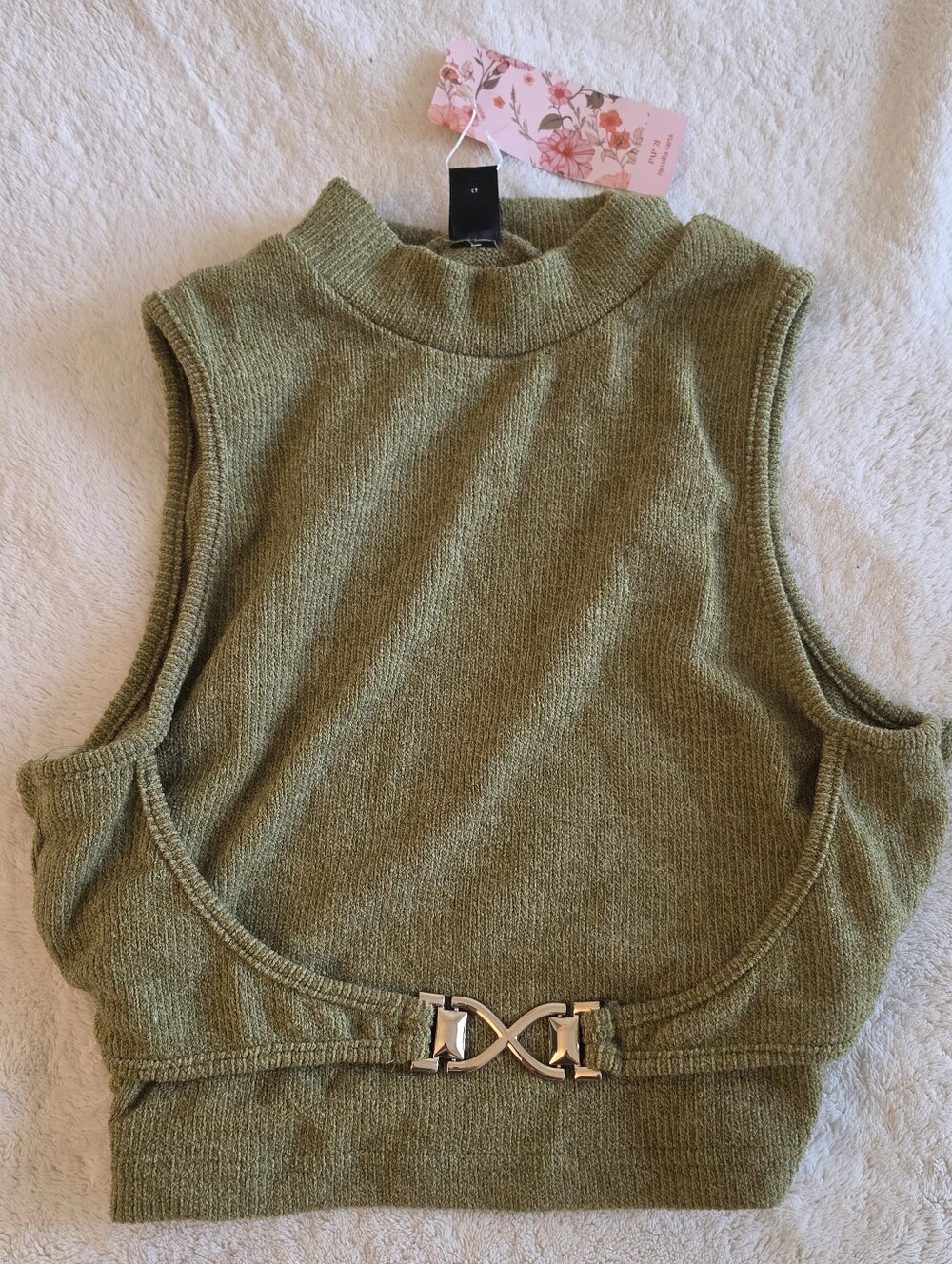 SHEIN & ROMWE bundle (Two Tops) - Picture 6 of 8